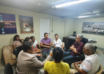 Dudu discute soluções para moradores que sofrem com a ação truculenta da Prefeitura